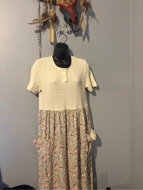 Cream and Floral Girls' Short-Sleeve Dress